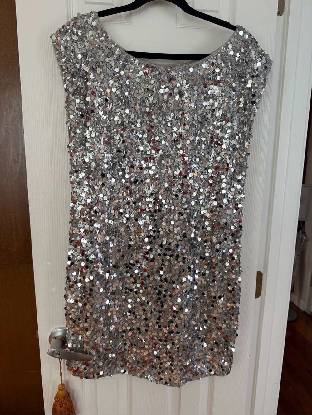 Alice + Olivia Silver Sequin Mini Skirt